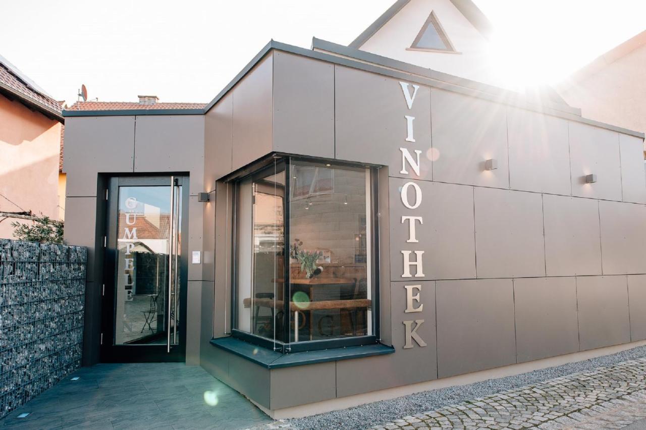 Winzerhof & Weincafe Guempelein Lejlighed *